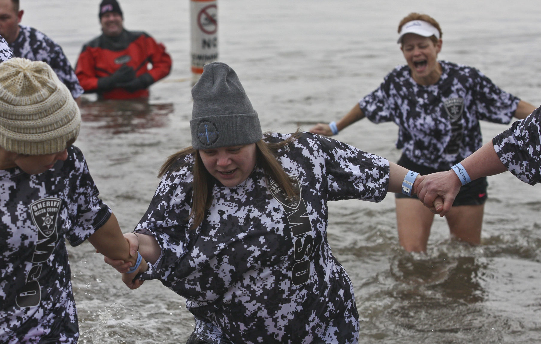 Polar Plunge 78 3.02.19.JPG
